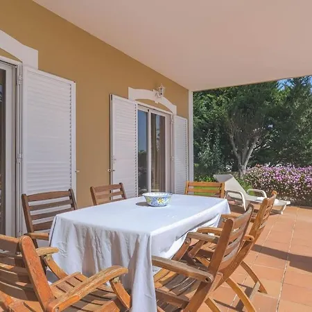 Villa K, Mira Luz